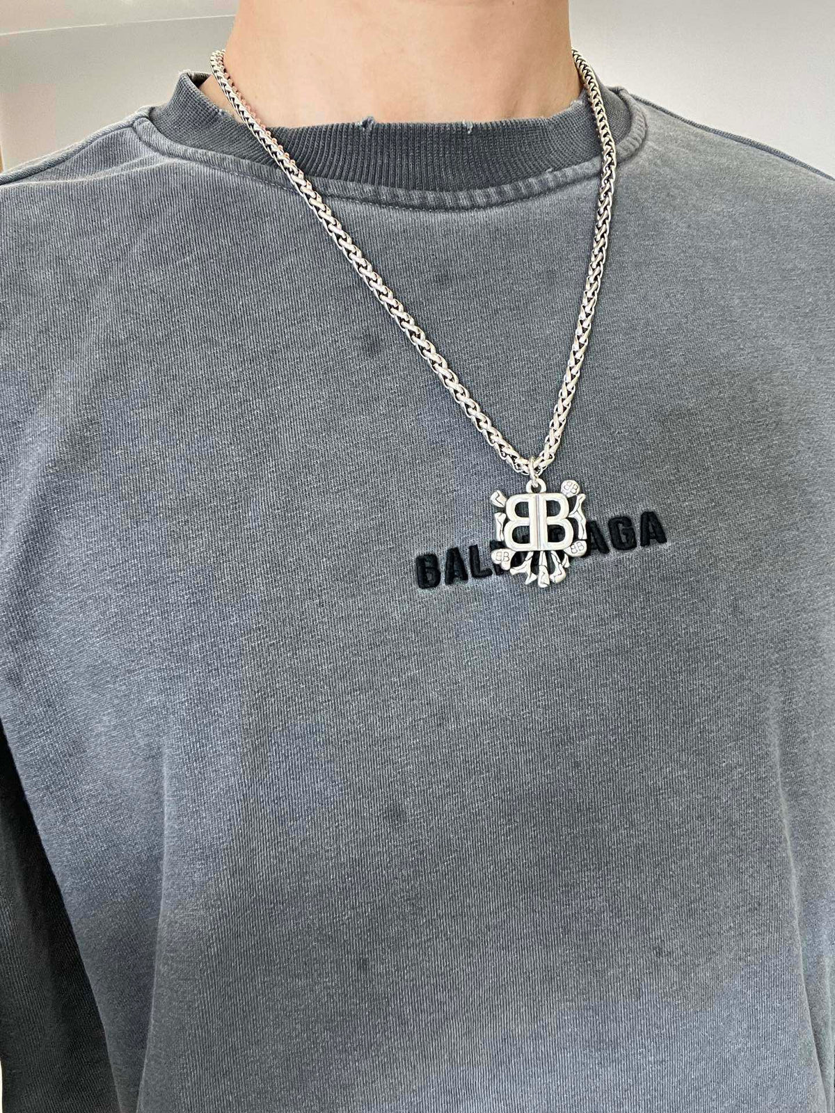 vintage Necklace for women - alternate angle view 3
