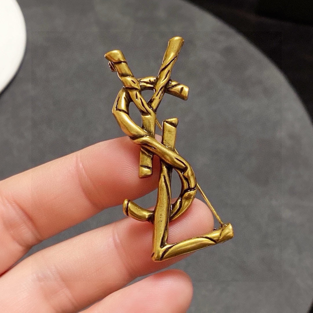 brass vintage Suit for men and women - alternate angle view 8
