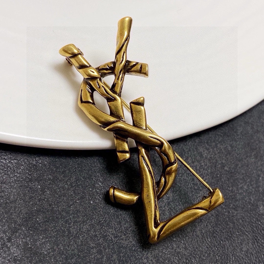 brass vintage Suit for men and women - alternate angle view 7