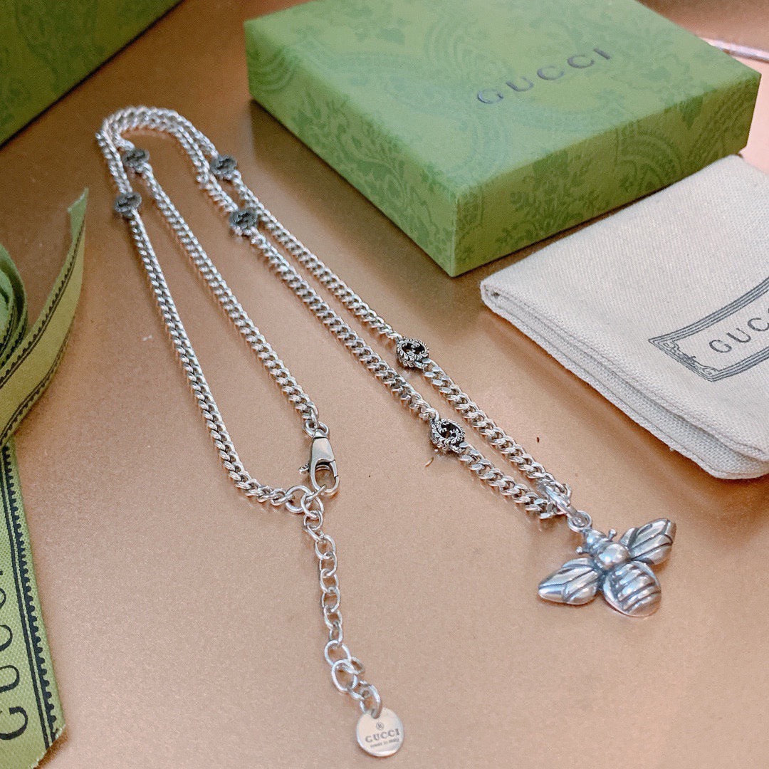 antique double g Necklace for women - product detail view