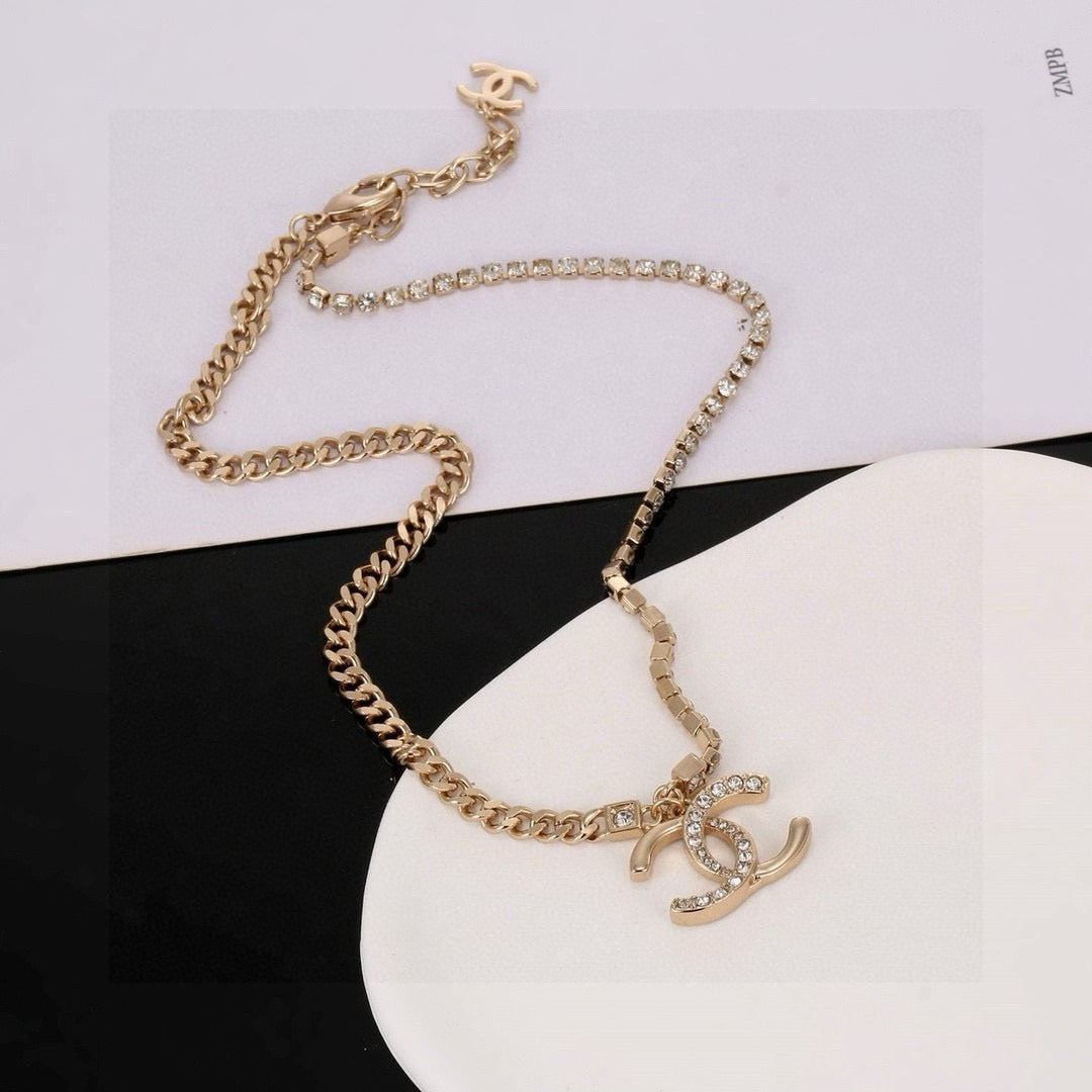 minimalist Necklace for women - product detail view