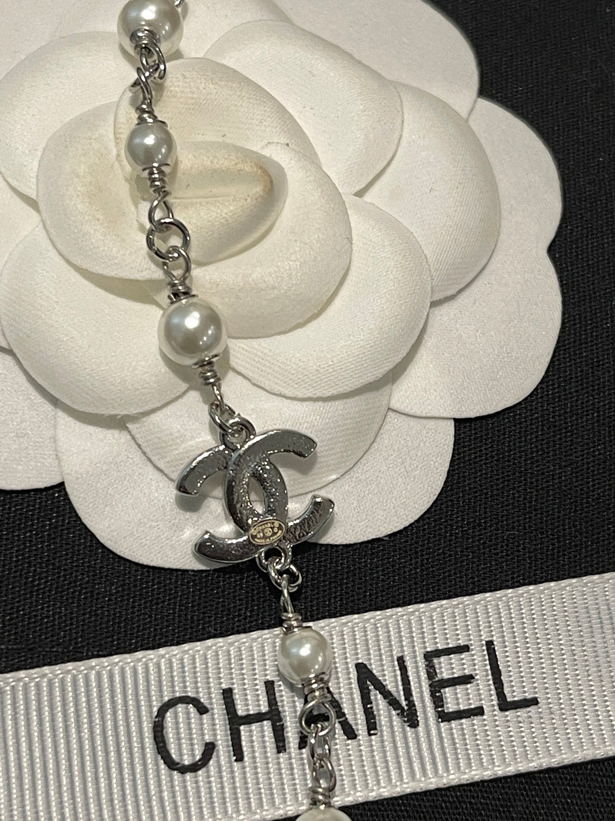 pearl floral fashion accessory for women - alternate angle view 9