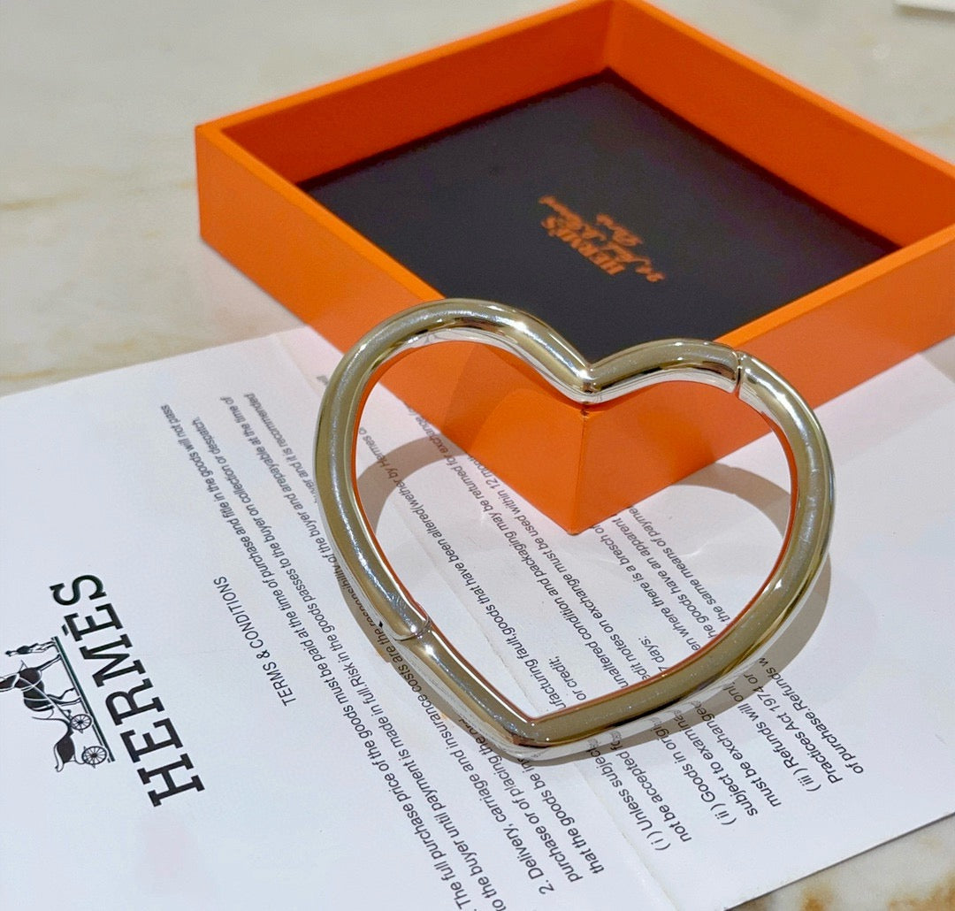 gold gold plated heart Bangle for men - alternate angle view 4