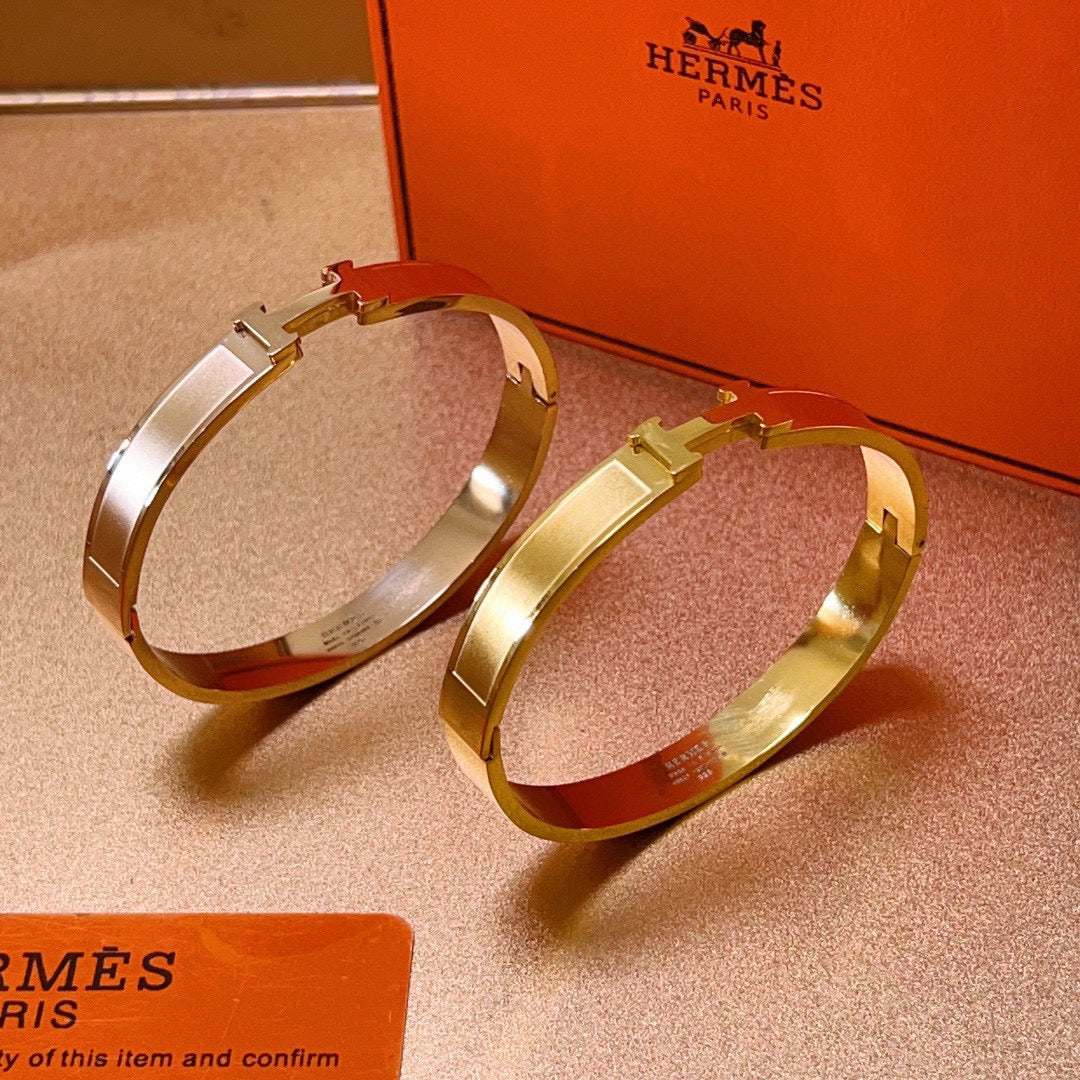gold gold plated Bangle for women - alternate angle view 5
