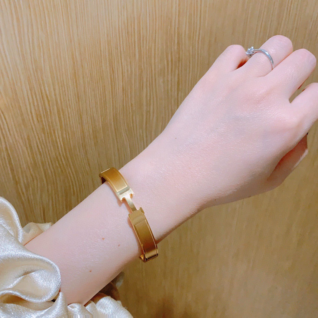 gold gold plated Bangle for women - alternate angle view 6