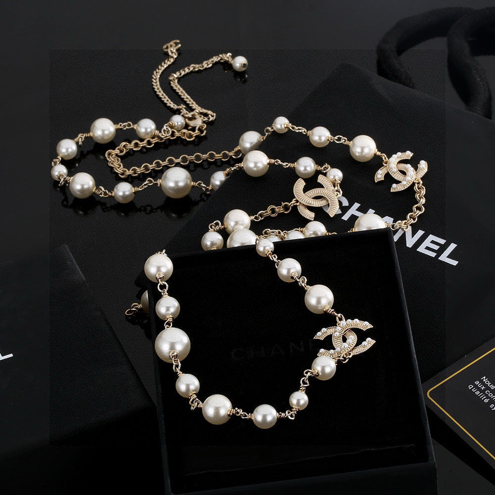 pearl double c Sweater for women - product detail view