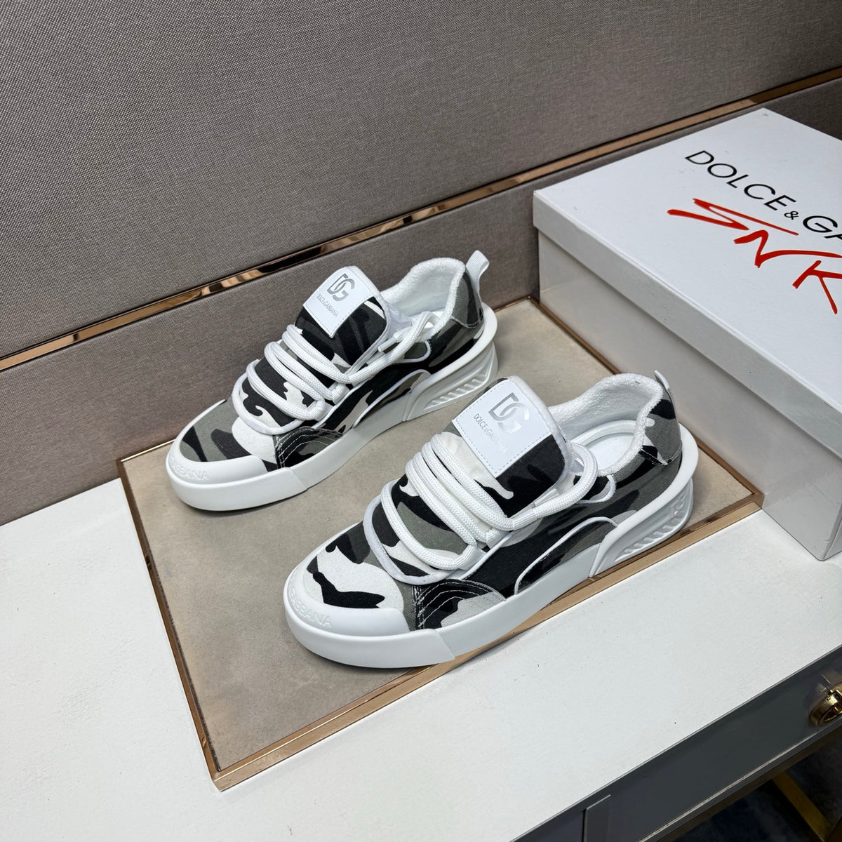 Dolce & Gabbana DG Couple's Multi-Material Casual Sneakers 4 Colors