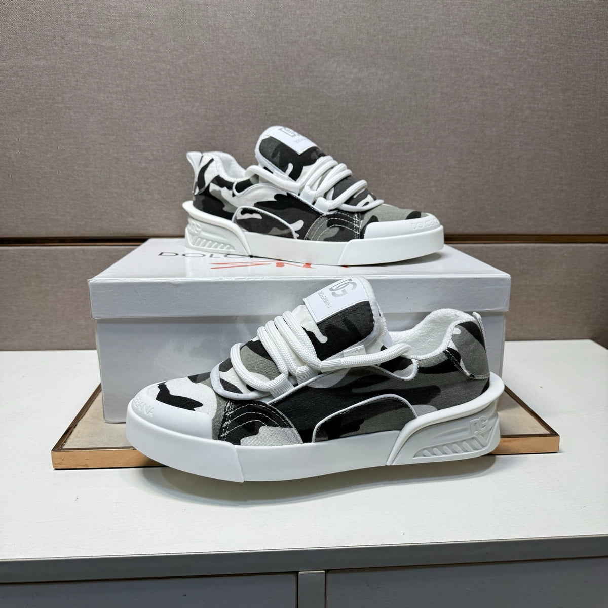 Dolce & Gabbana DG Couple's Multi-Material Casual Sneakers 4 Colors