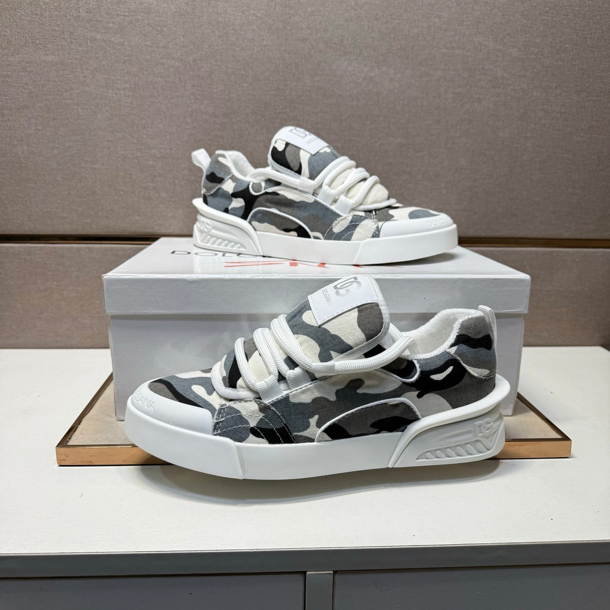 Dolce & Gabbana DG Couple's Multi-Material Casual Sneakers 4 Colors
