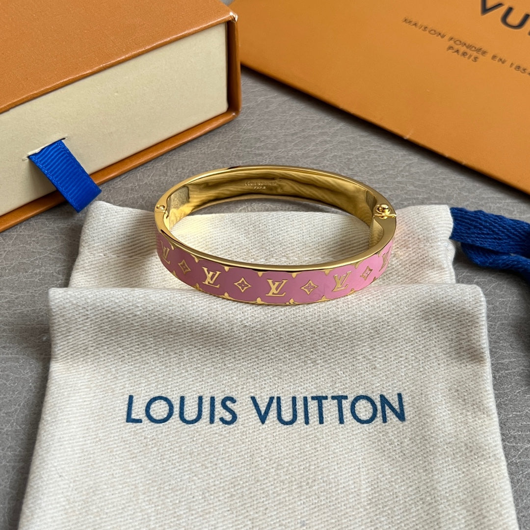gold Bangle for women - alternate angle view 8