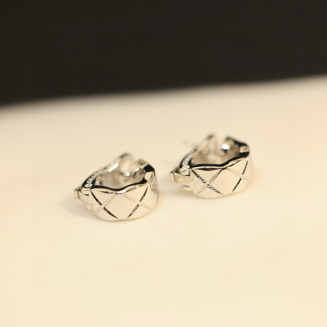 beige floral Drop Earrings for women - alternate angle view 6