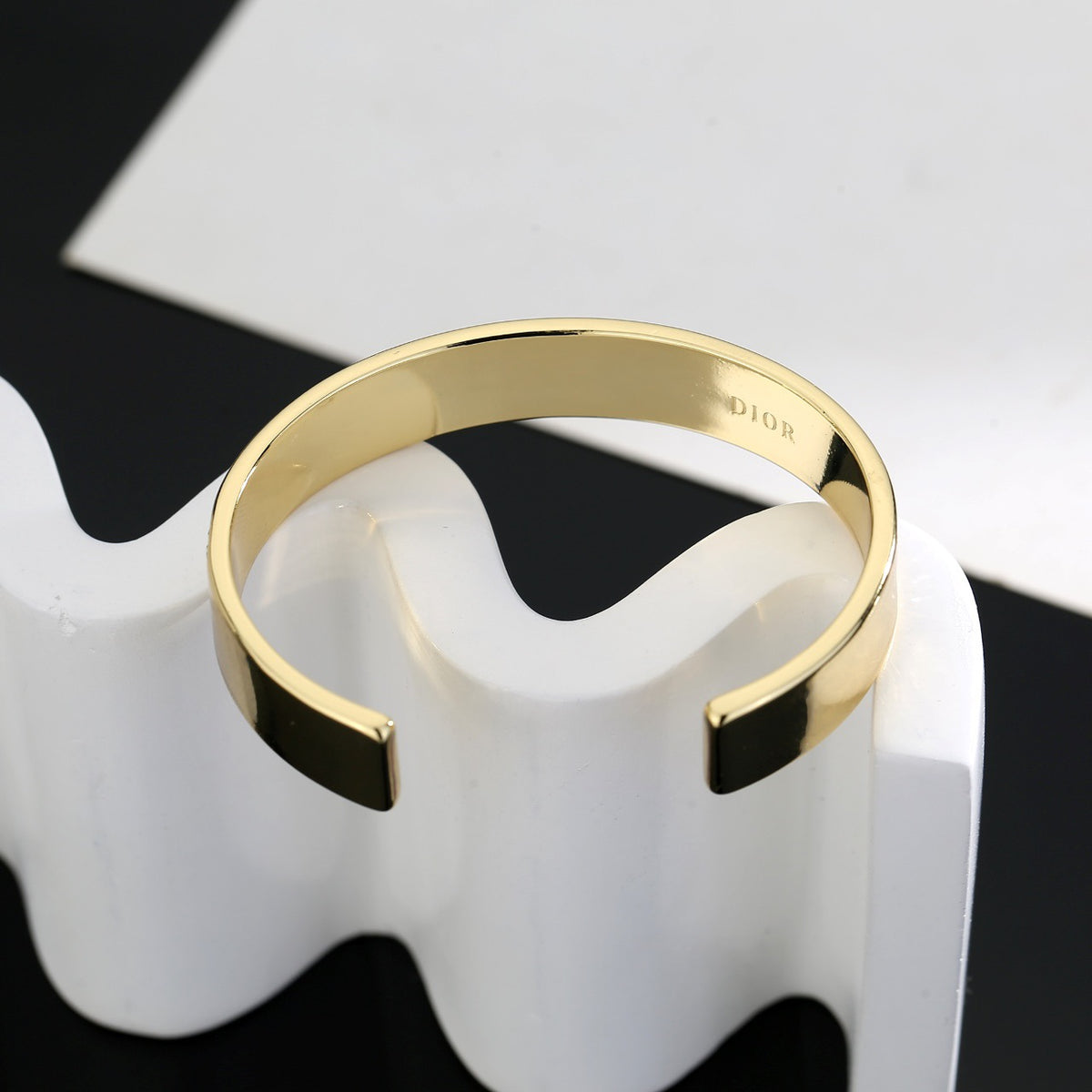 white gold Bangle for women - alternate angle view 5