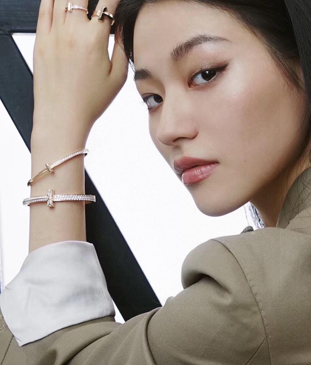 rose gold crystal rose Bangle for women - alternate angle view 9