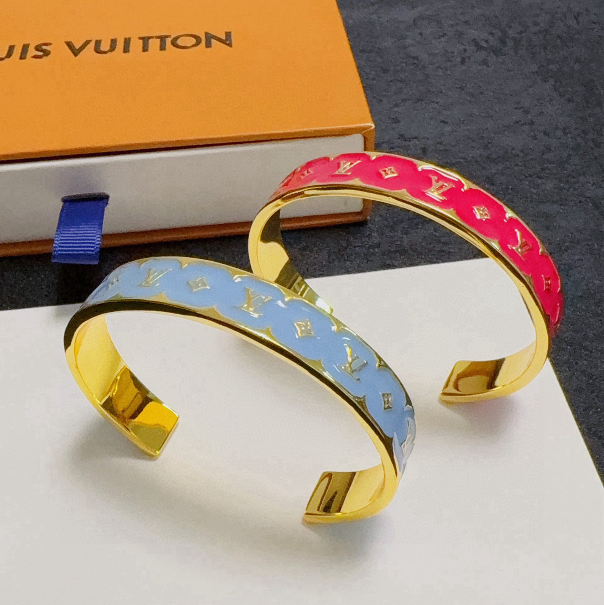 white floral Bangle for women - alternate angle view 6