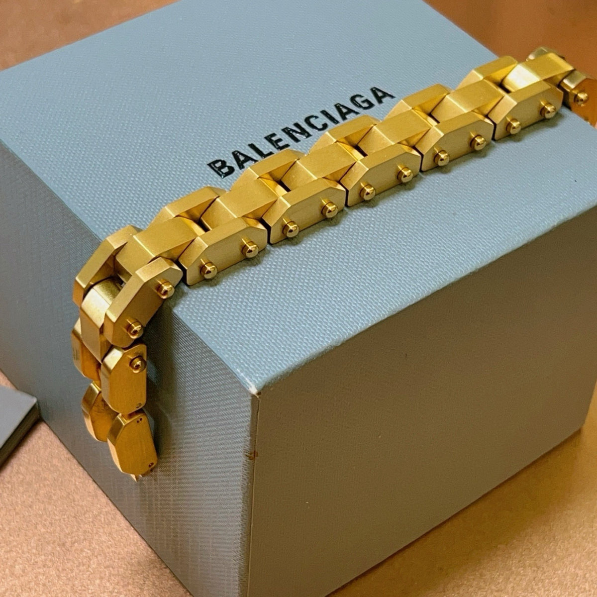 gold unique Bracelet for men - alternate angle view 9