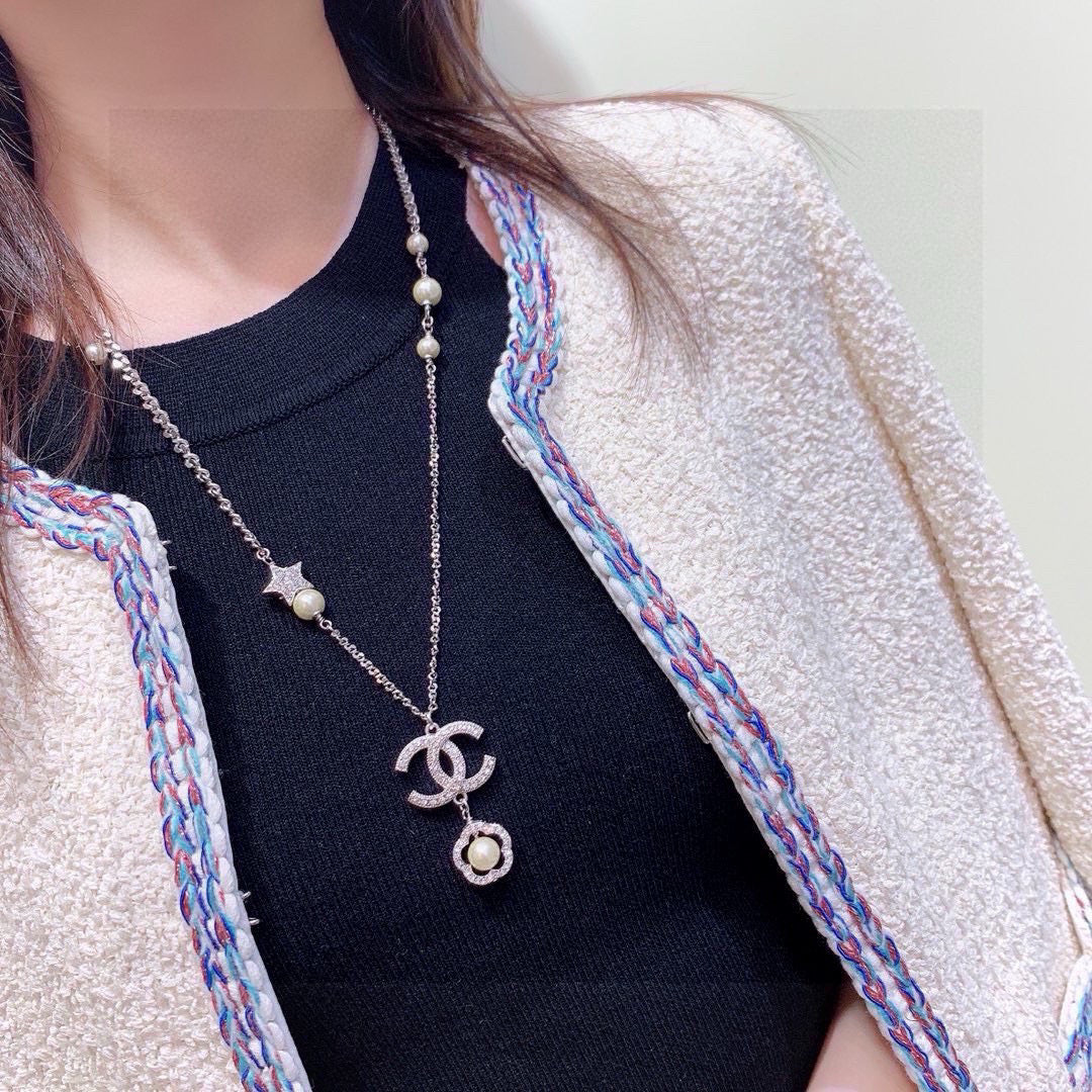 pearl floral Necklace for women - alternate angle view 5