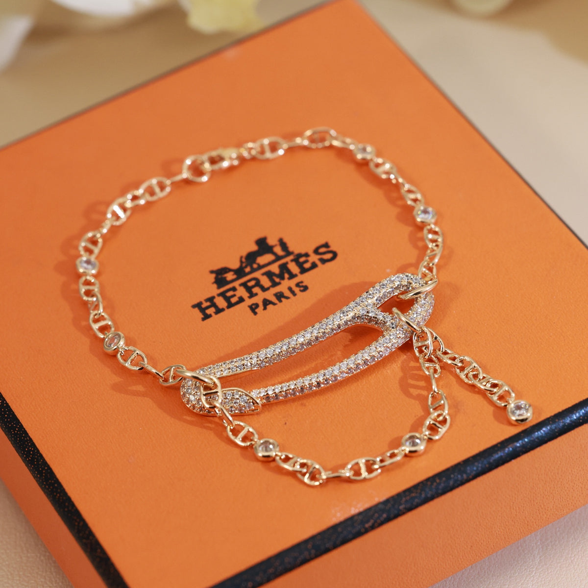 gold heart Bracelet for women - alternate angle view 6