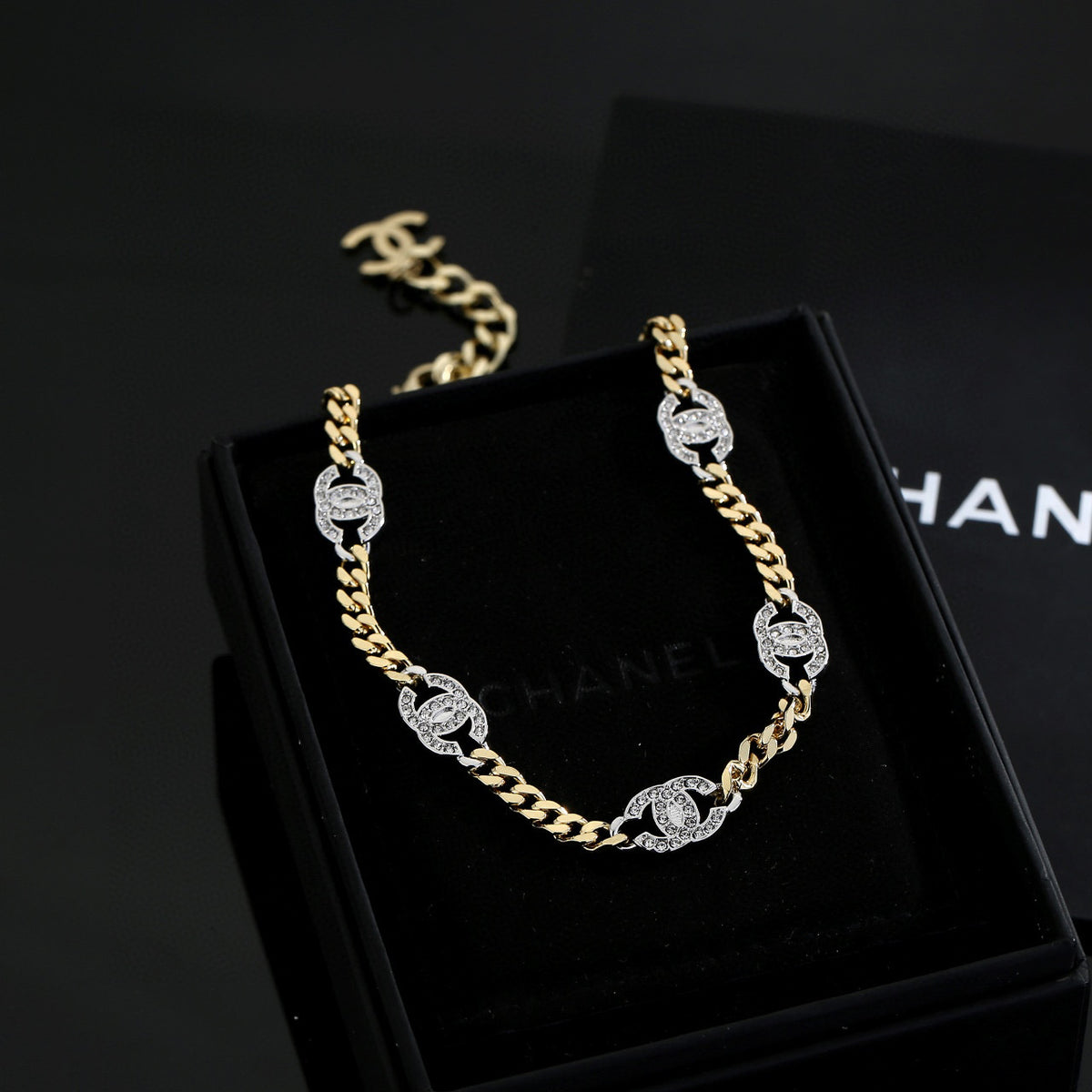 stylish Necklace for women - alternate angle view 2