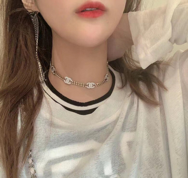 stylish Necklace for women - alternate angle view 4