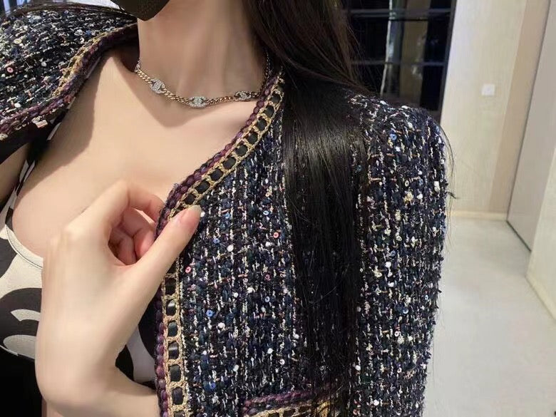 stylish Necklace for women - alternate angle view 3
