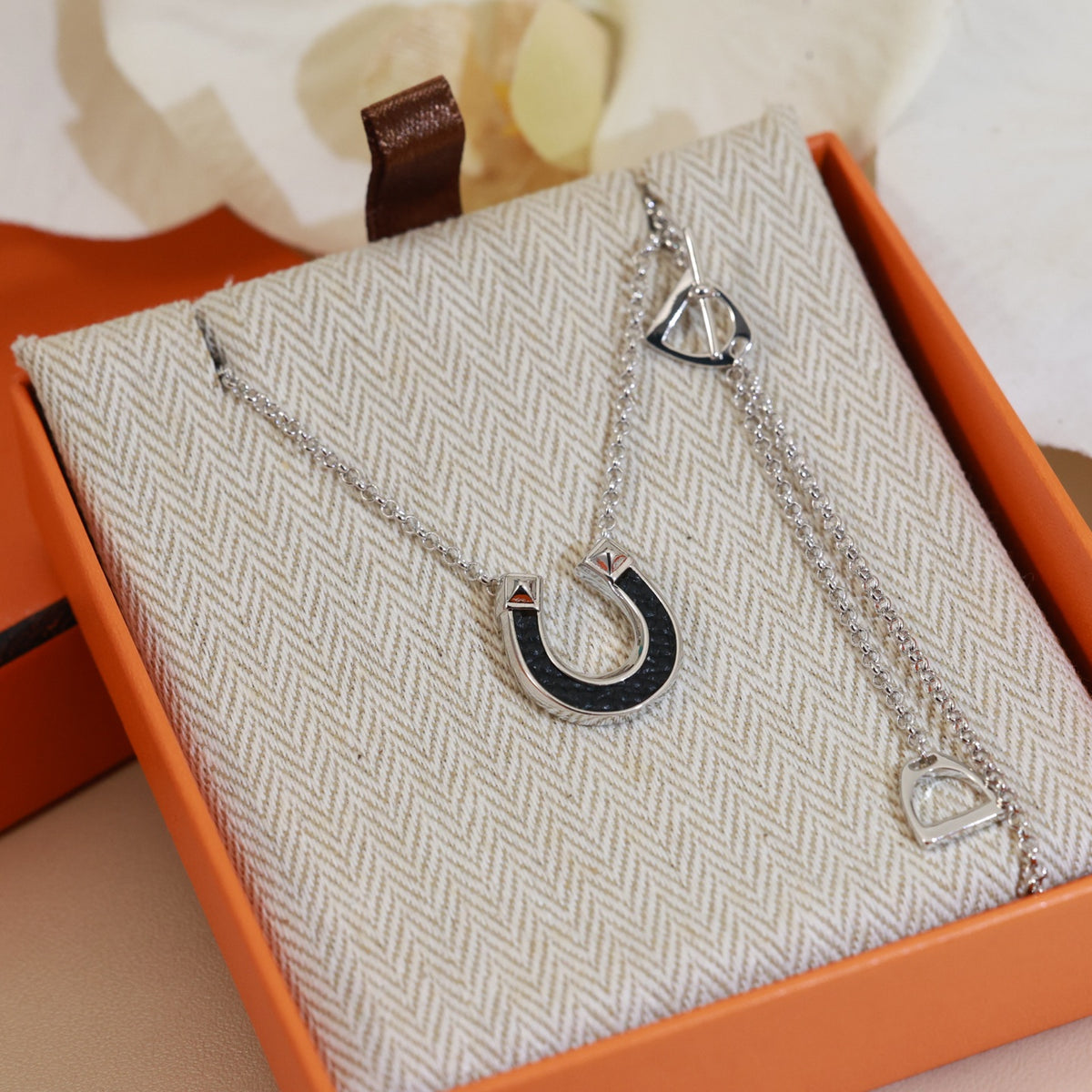 gold heart Necklace for women - alternate angle view 8