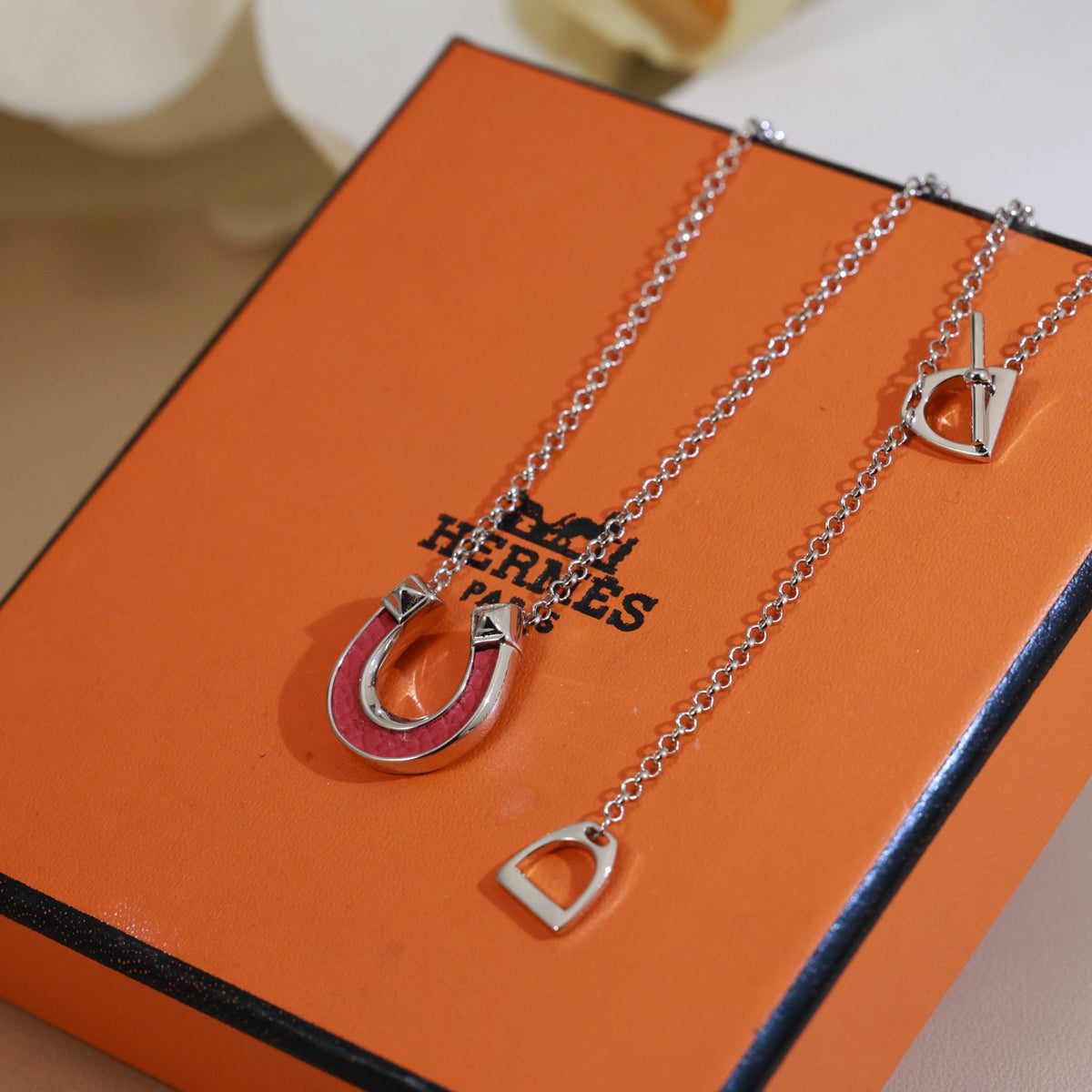 gold heart Necklace for women - alternate angle view 4