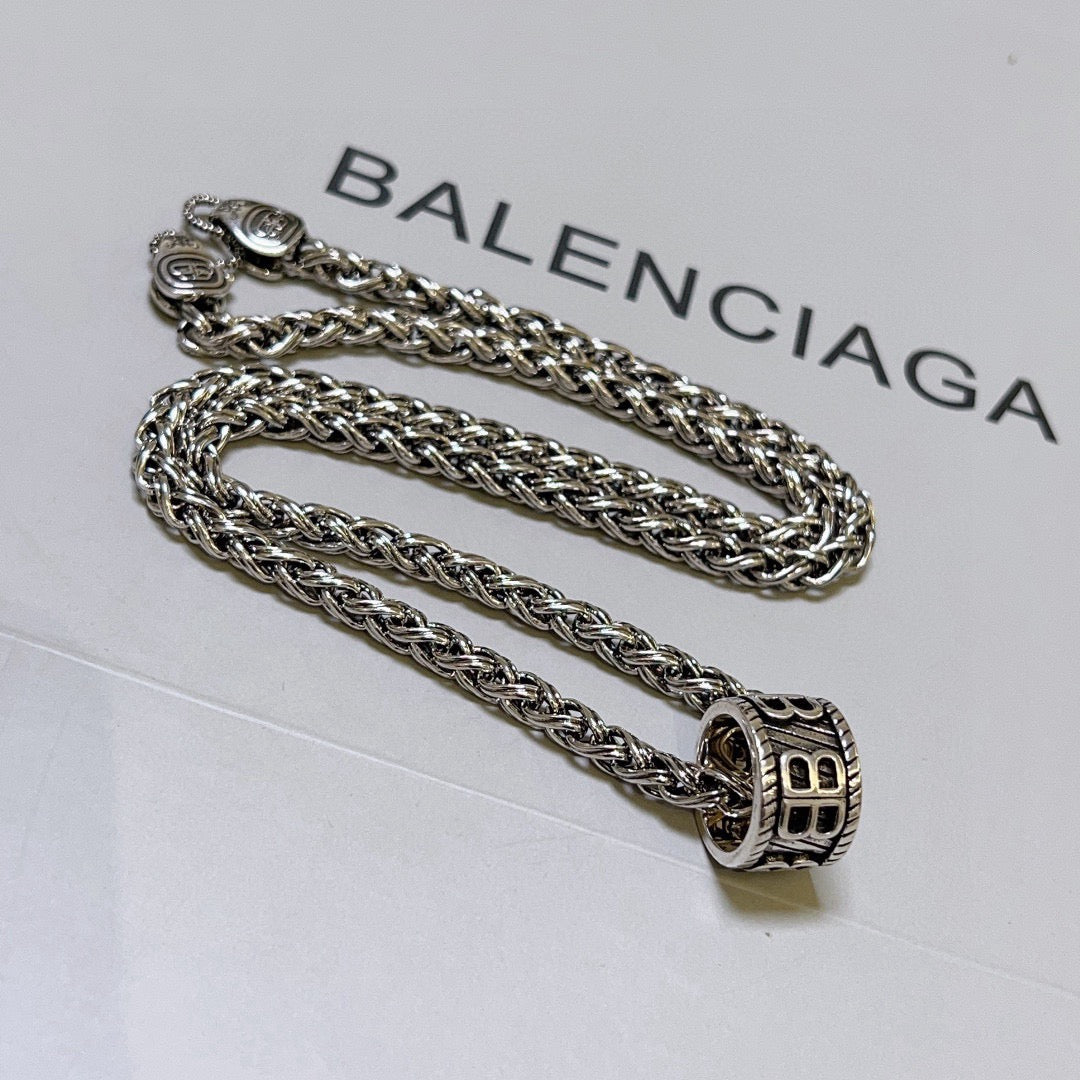 vintage Necklace for women - product detail view