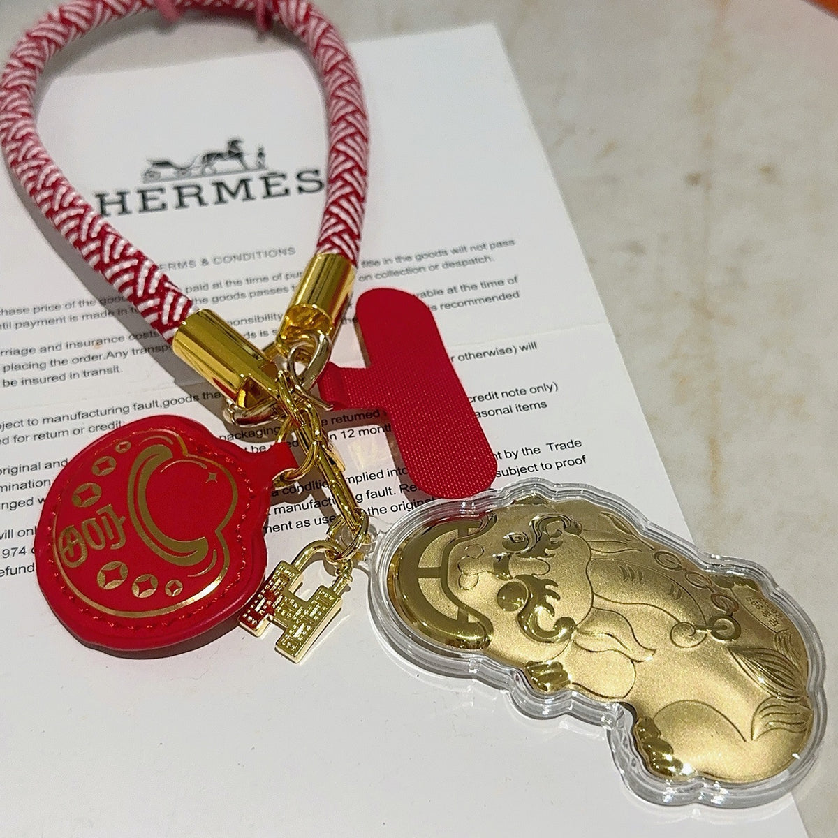 gold key Keychain for men - alternate angle view 5