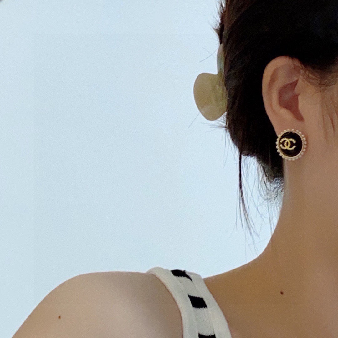 beige pearl Drop Earrings for women - alternate angle view 3