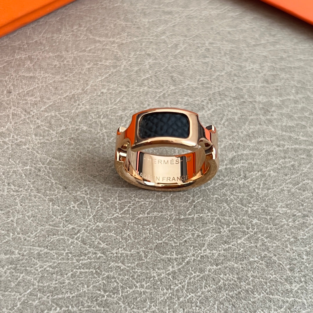 elegant Ring for women - alternate angle view 8