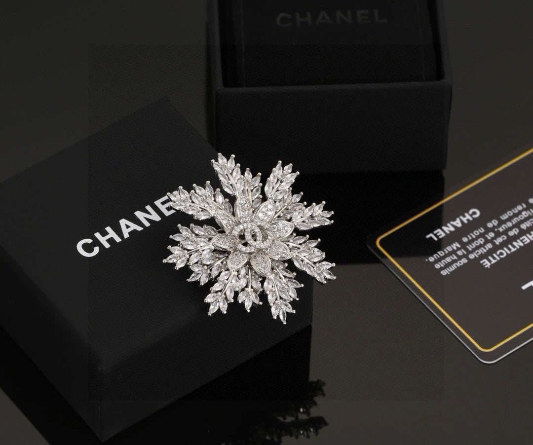crystal floral Brooch for women - product detail view