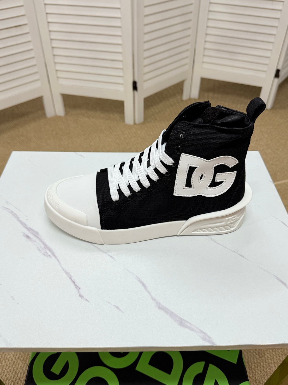 Dolce & Gabbana DG Couple's Athletic Casual Sneakers
