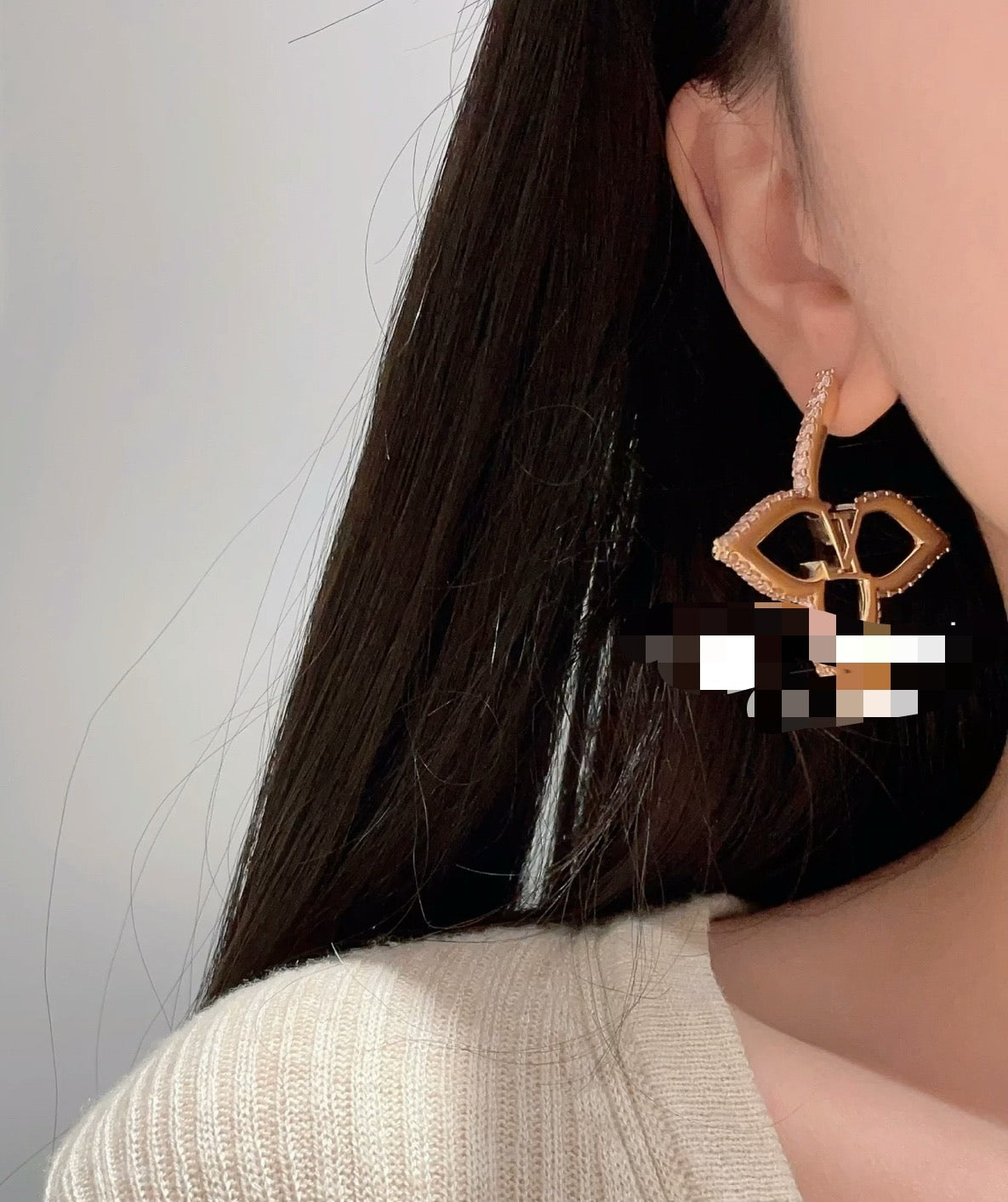 gold clover Stud Earrings for women - alternate angle view 5
