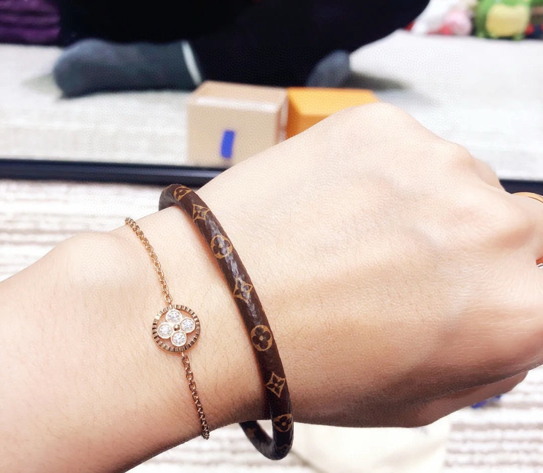 gold genuine leather delicate Bracelet for unisex couple - alternate angle view 5