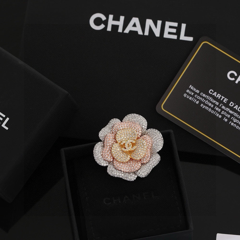 floral Brooch for women - alternate angle view 3