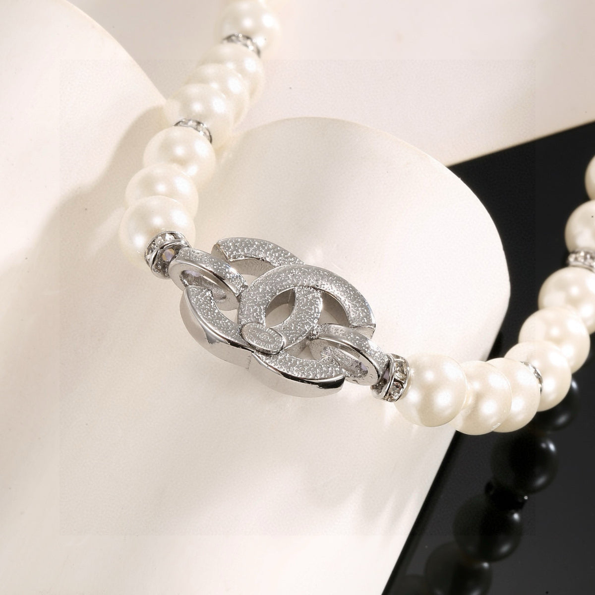 pearl double c Necklace for women - alternate angle view 7