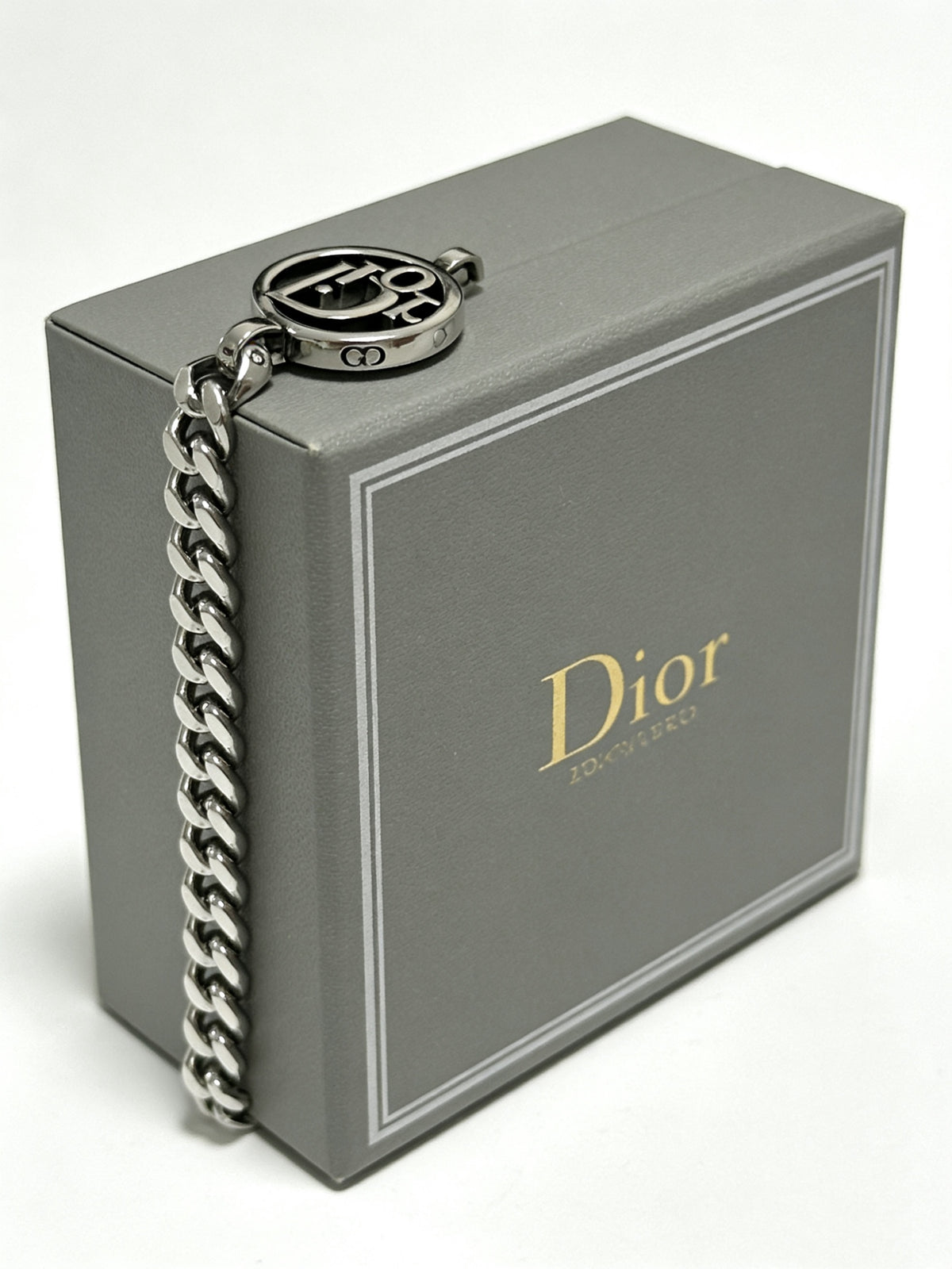 antique chain Bracelet for men - alternate angle view 3