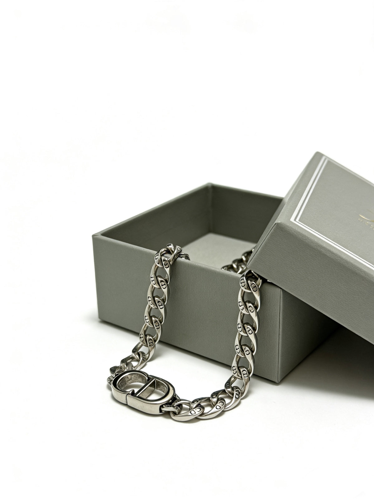 antique chain Bracelet for men - product detail view