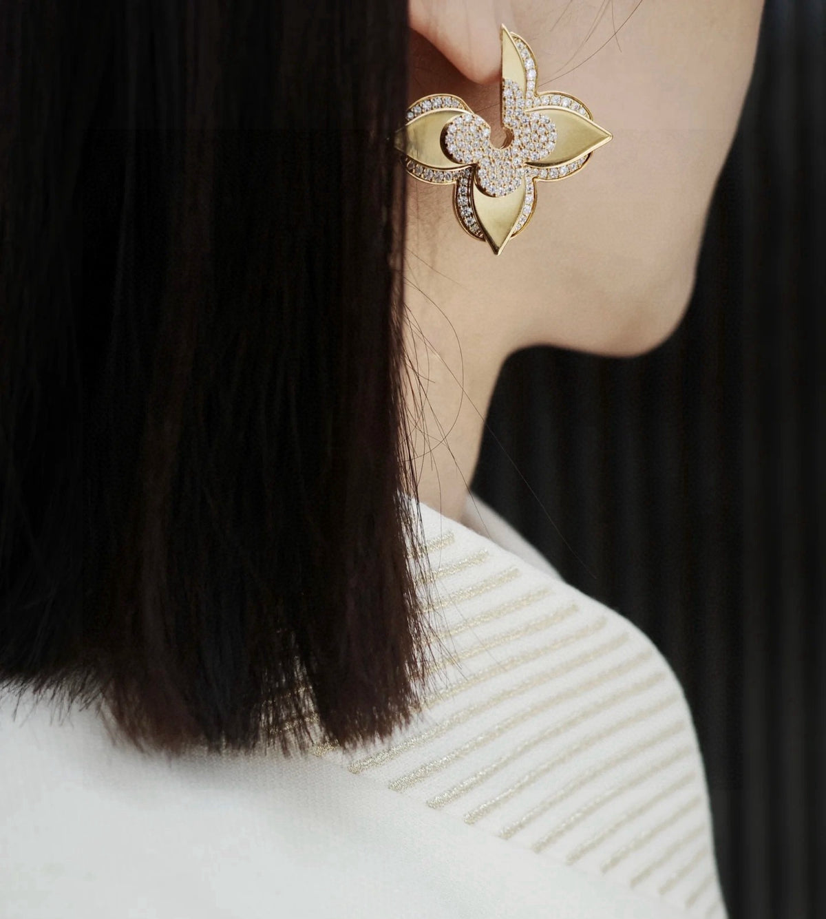 gold clover Stud Earrings for women - alternate angle view 3