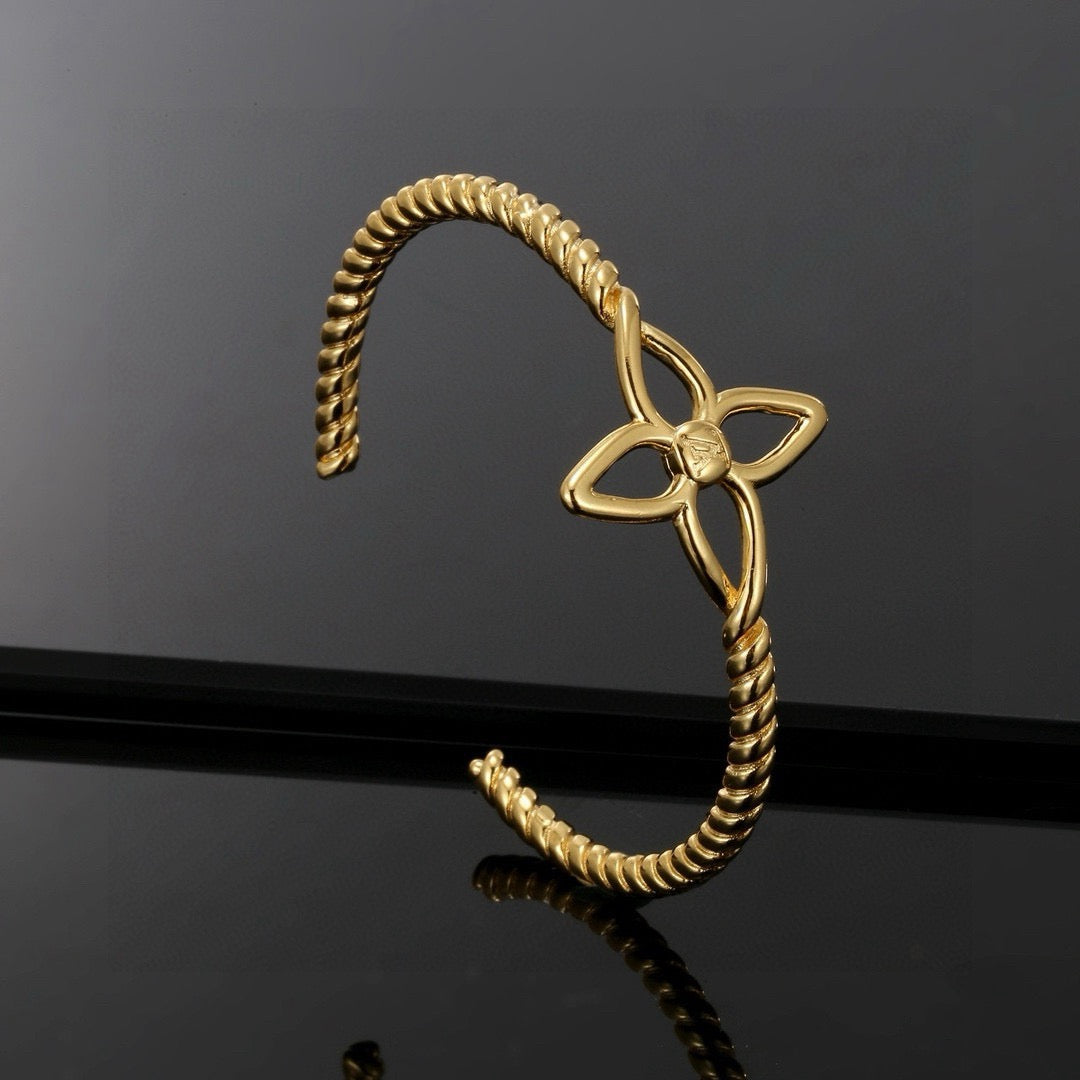 clover Bangle for women - alternate angle view 2