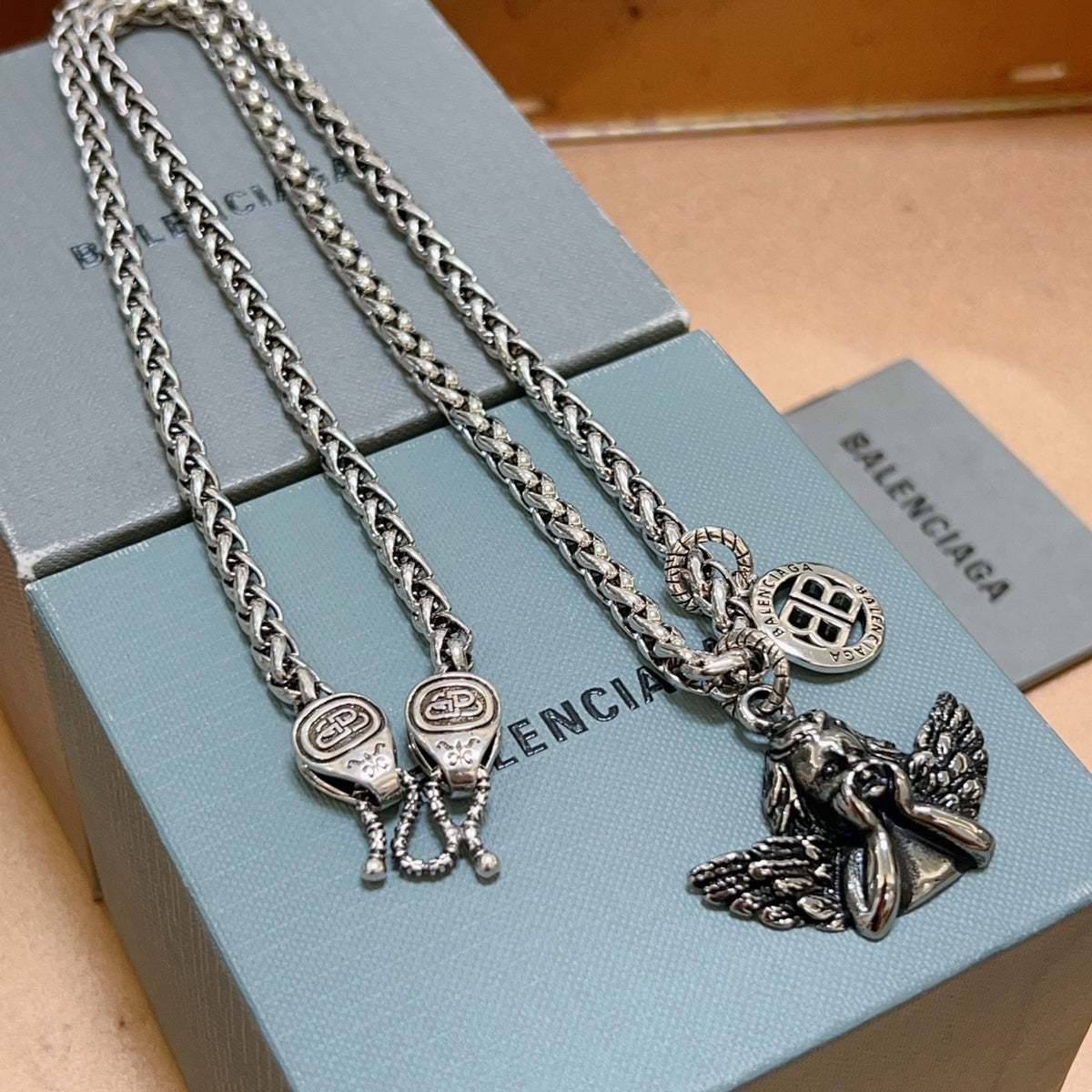 vintage Necklace for women - alternate angle view 4