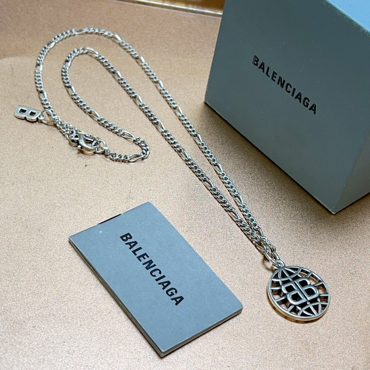 vintage Necklace for women - alternate angle view 5