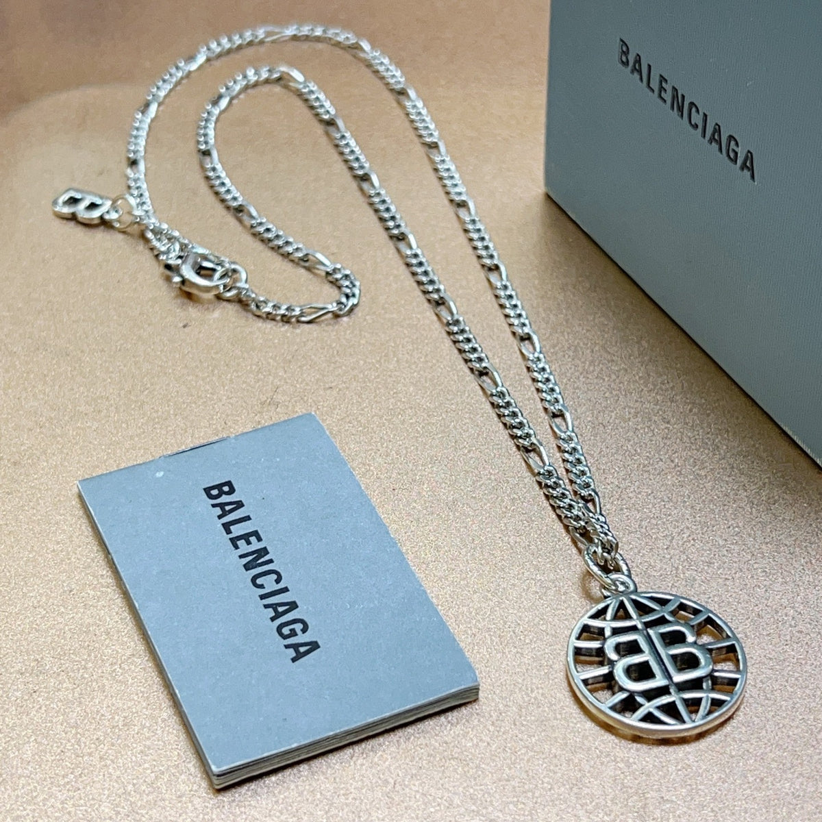 vintage Necklace for women - alternate angle view 2
