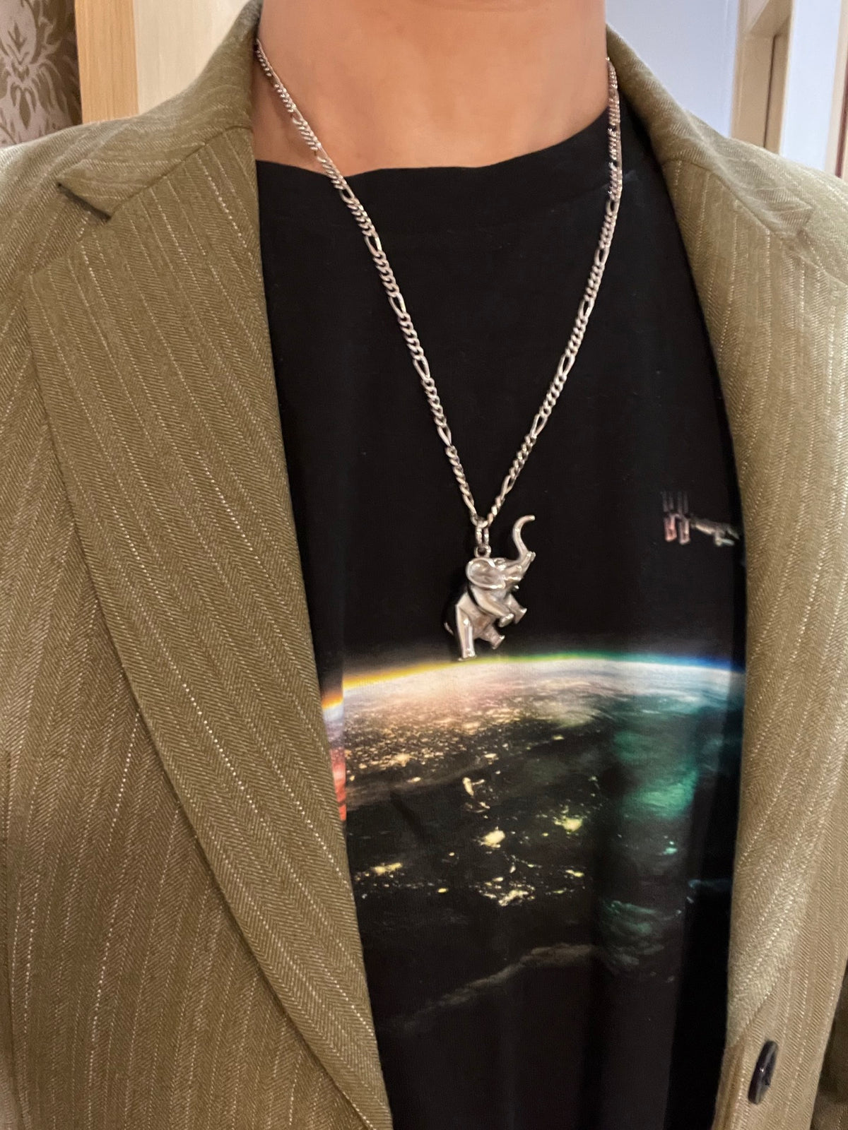 vintage Necklace for women - alternate angle view 3