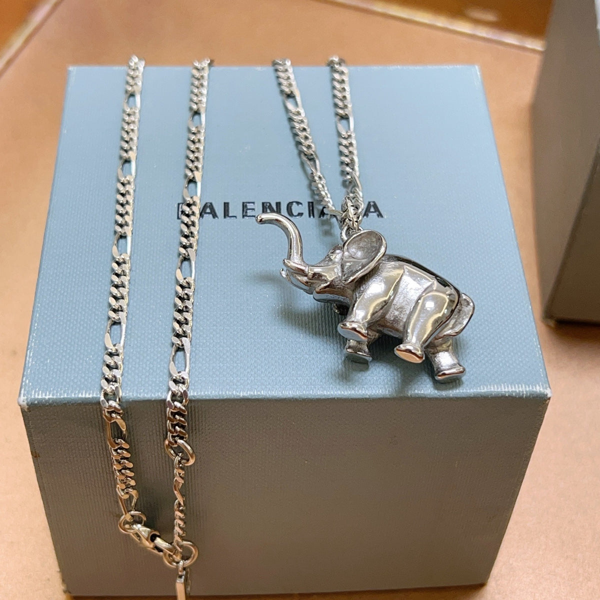 vintage Necklace for women - alternate angle view 2