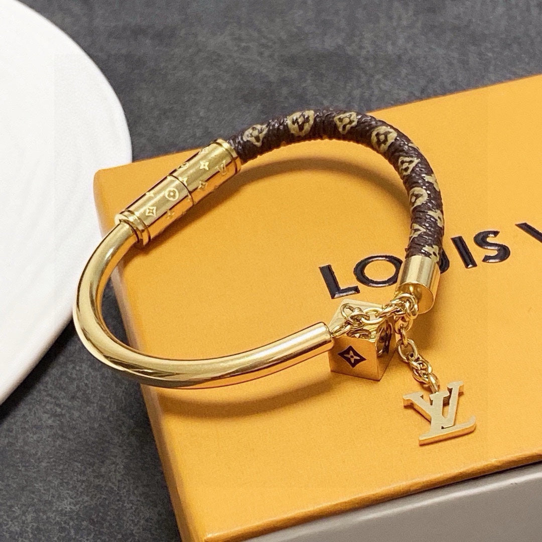 white leather vintage Bangle for women - product detail view