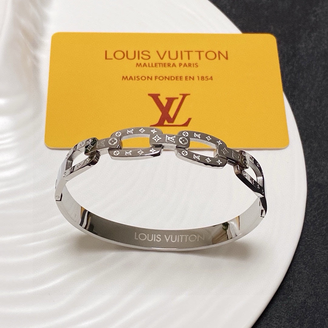 unisex Bangle for men - alternate angle view 3