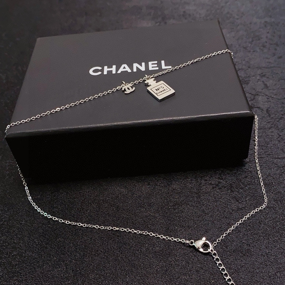 letter Perfume for women - alternate angle view 7