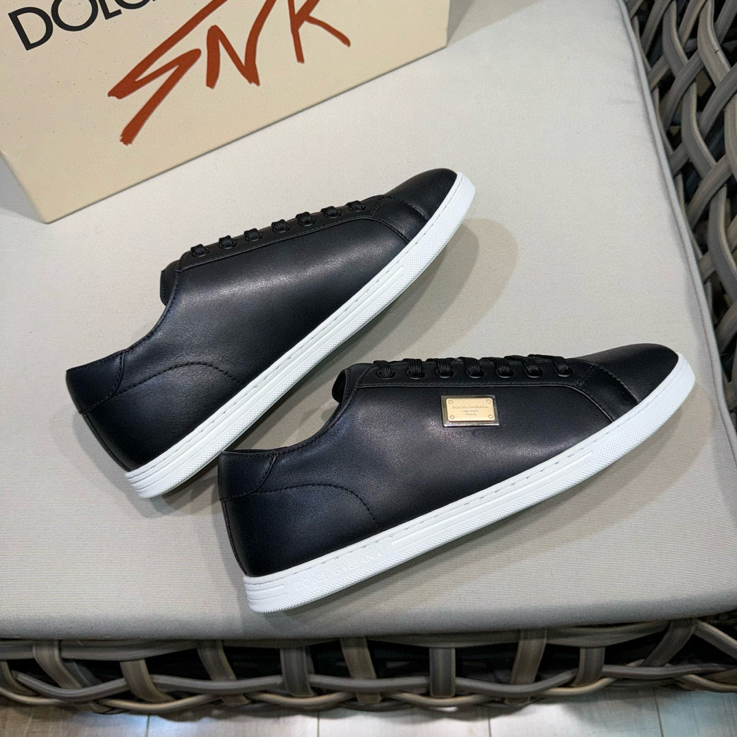 Dolce & Gabbana DG Men's Casual Sneakers with Signature Metal Buckle