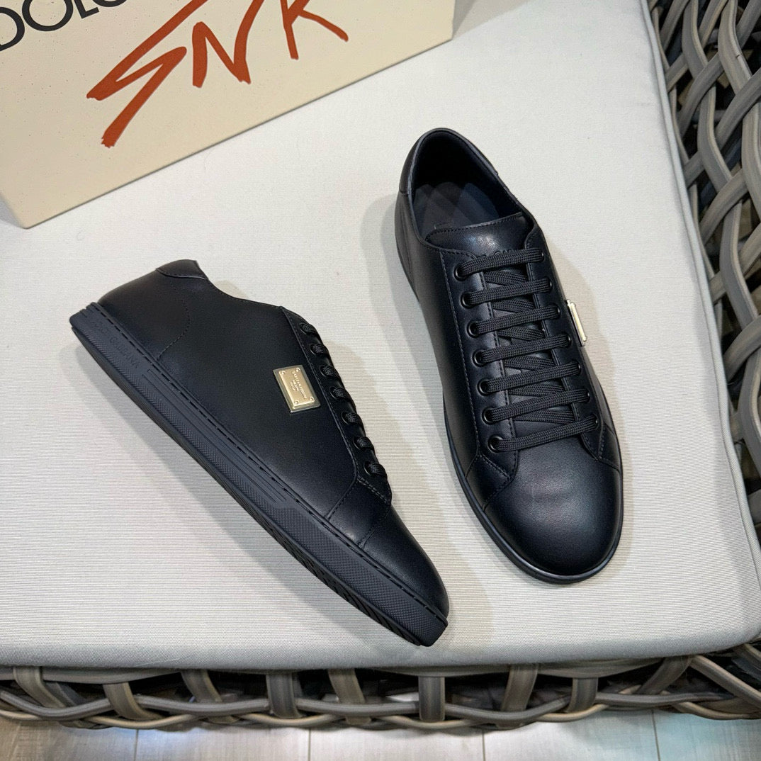 Dolce & Gabbana DG Men's Casual Sneakers with Signature Metal Buckle